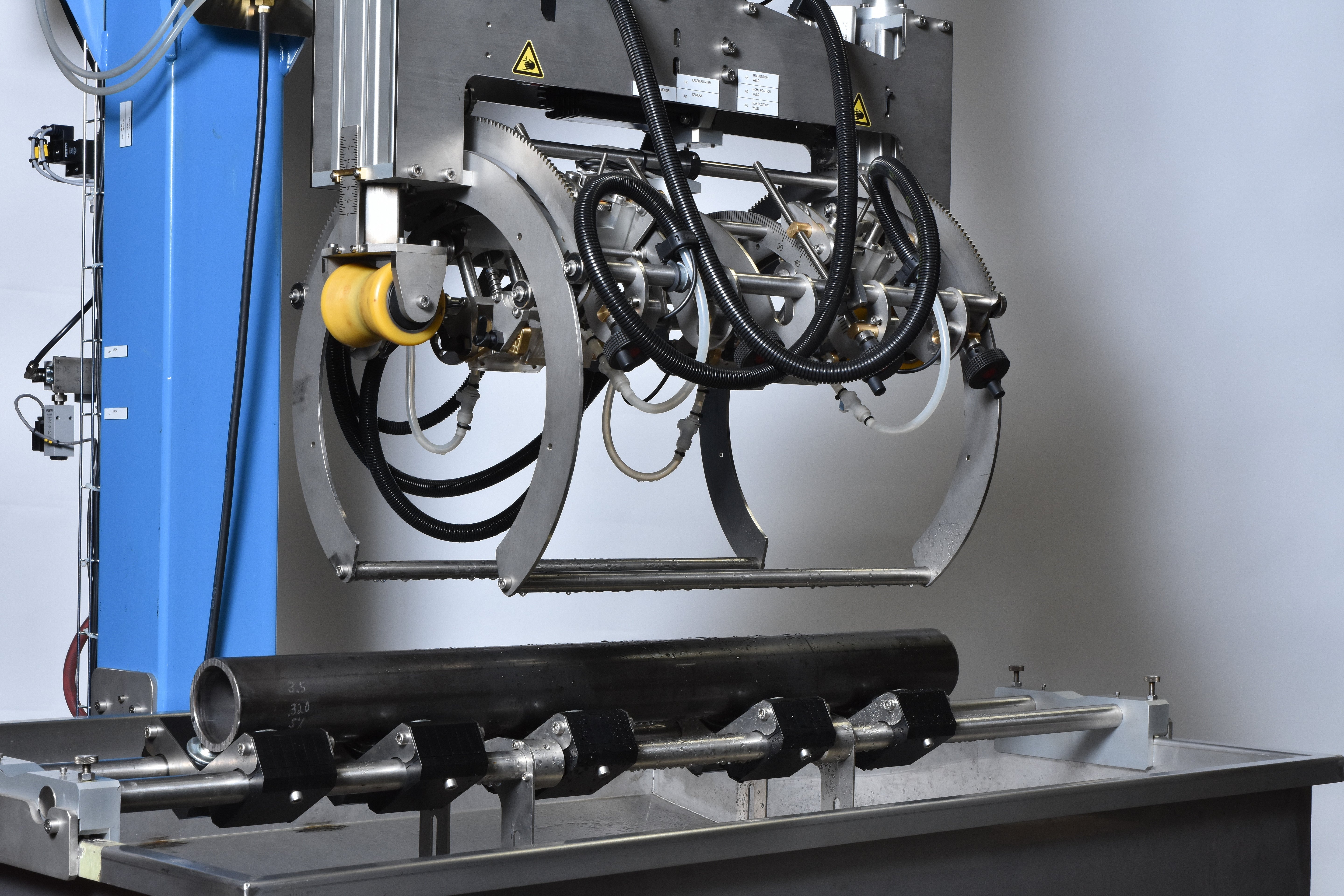 ECHOMAC WELD LINE TEST